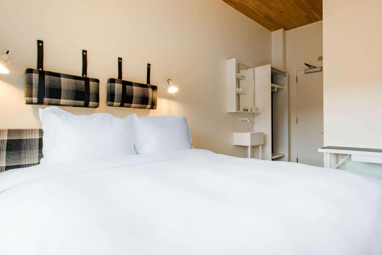Gowanus Inn & Yard Нью-Йорк Экстерьер фото