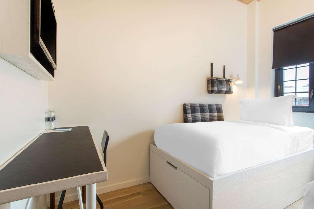 Gowanus Inn & Yard Нью-Йорк Экстерьер фото